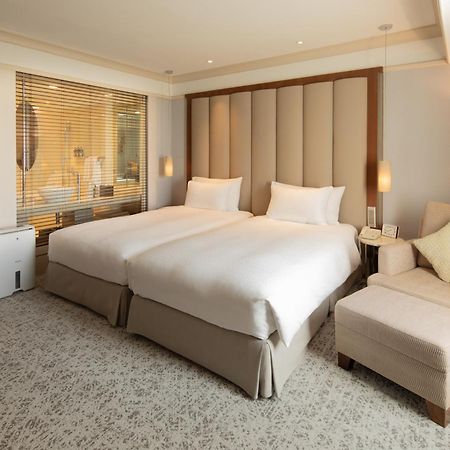 Hotel Royal-Nikko Taipei Exterior photo